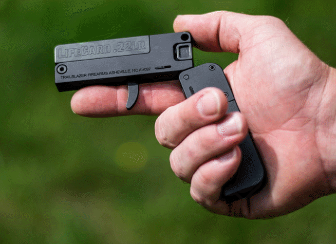 LifeCard Credit Card Shaped Gun - Spy Goodies