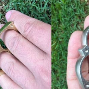 Self-defense U-Ring Keychain