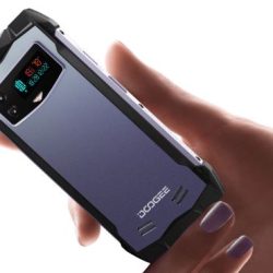 DOOGEE Smini: Small Rugged Android Smartphone