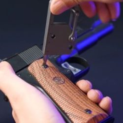 MecArmy EH4 Titanium Multitool Carabiner